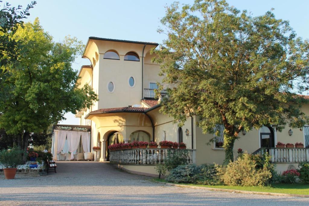 Villa Belvedere 1849 Misano di Gera dʼAdda 외부 사진